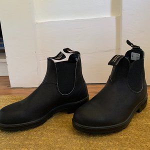 Blundstone Chelsea 510 Boot in Black